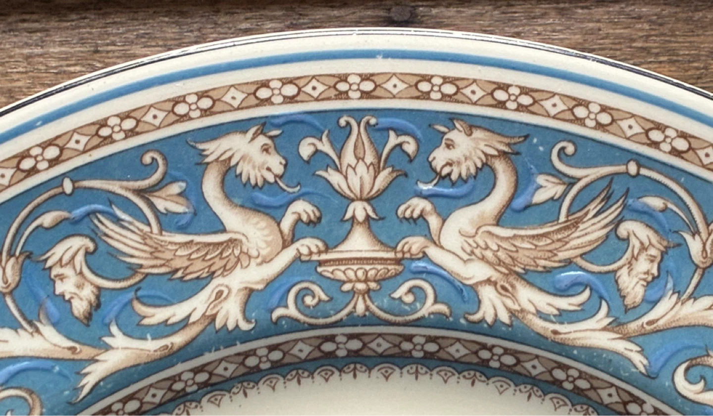 Vintage Medici Myott Royal Staffordshire  10” Dinner Plate China - photo 3