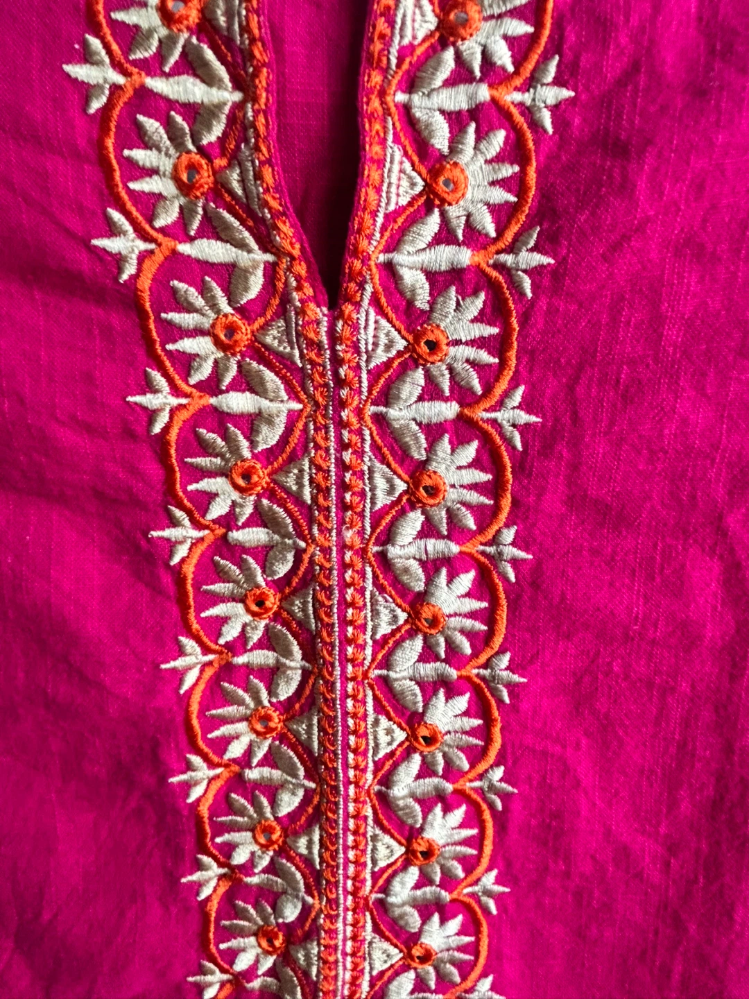Small - Embroidered Long Kurti Tops - photo 2