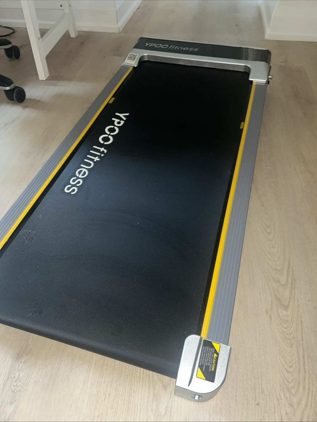 Walking pad with remote