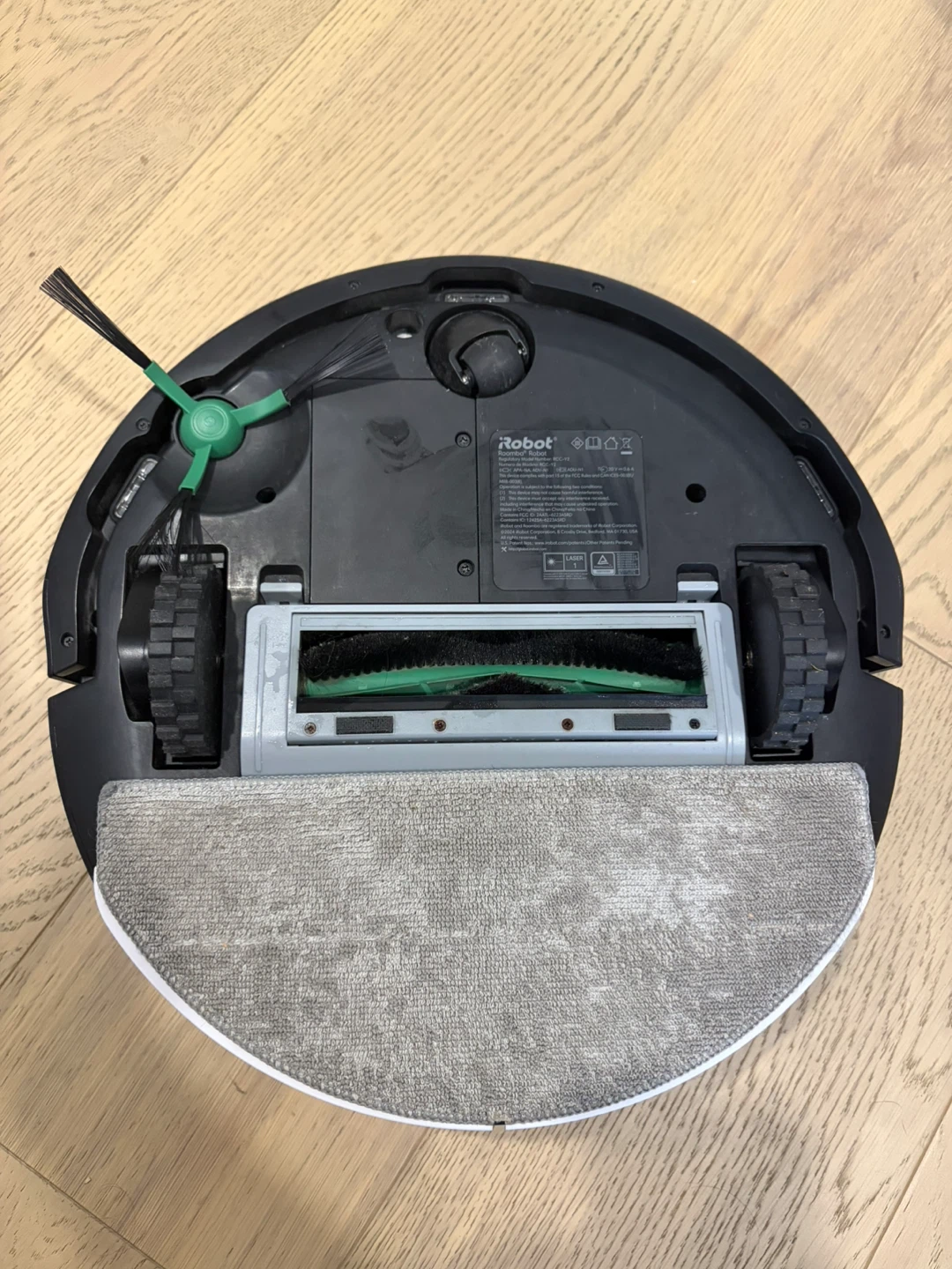iRobot Roomba Combo 105 + AutoEmpty Dock (2024) – Vacuum & Mop - photo 4