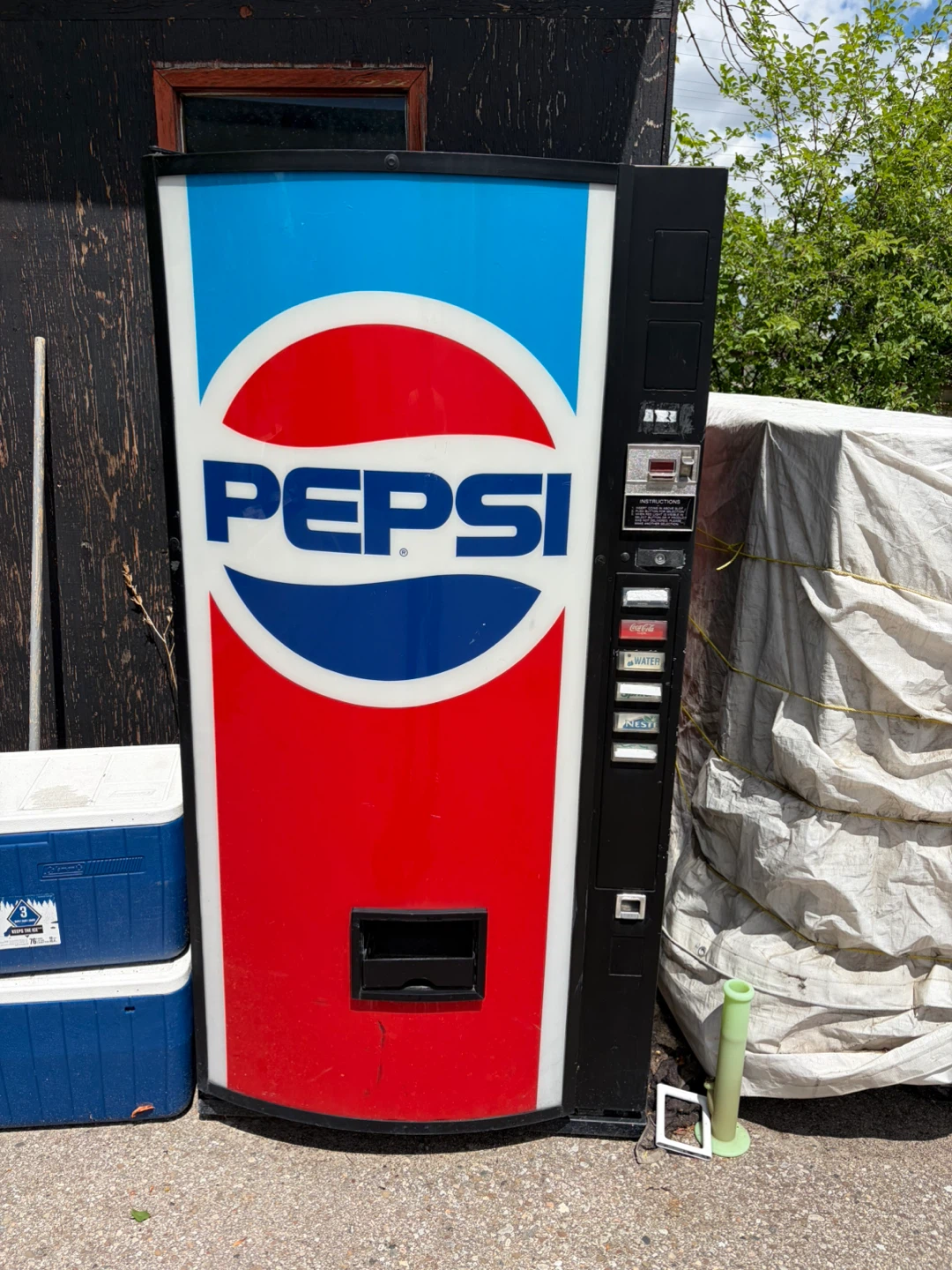 Old Pop machine