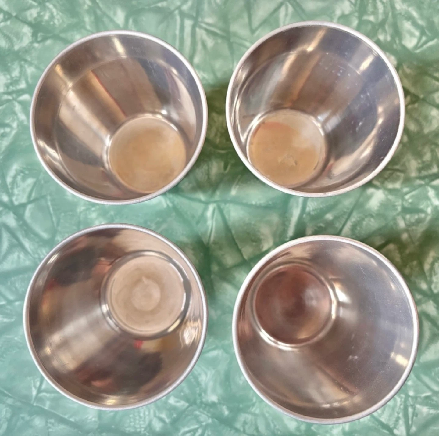 ⚽️ Vintage Set of 4 Aluminum Cups with Leather Case - photo 3