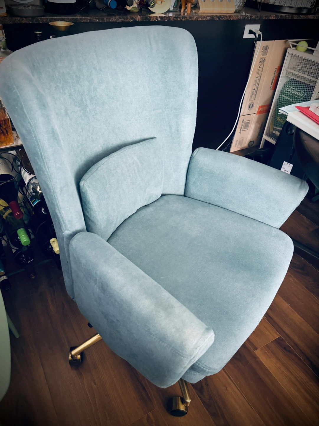 Green chair Accent gold