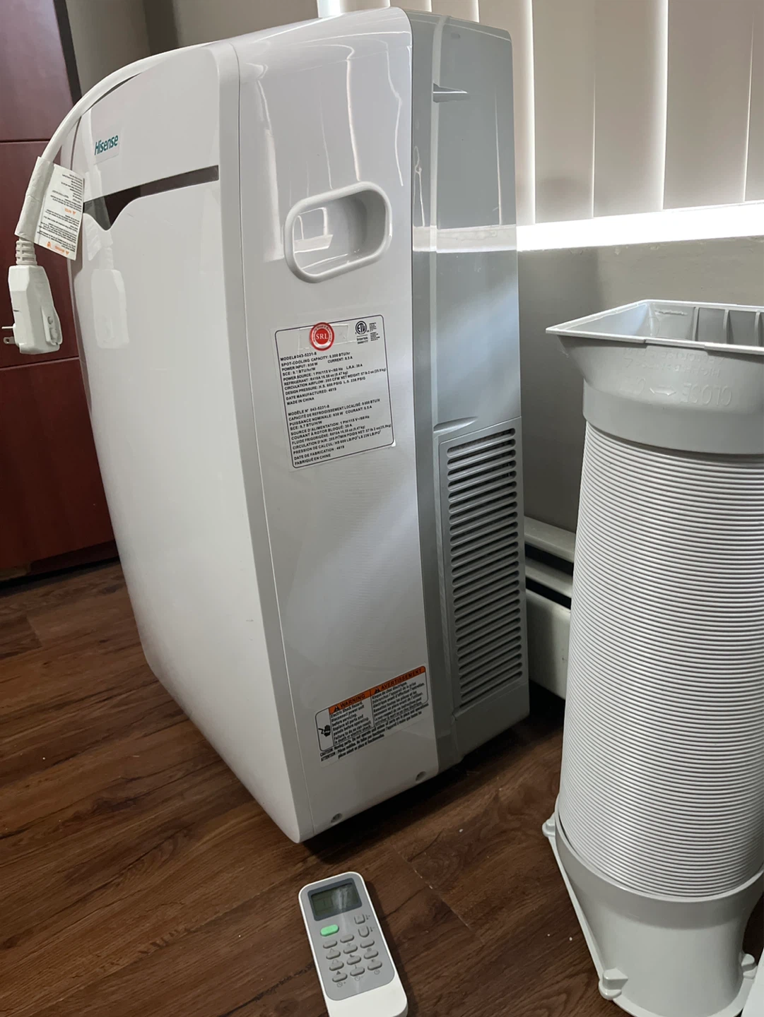 Hisense Portable Air Conditioner - photo 2