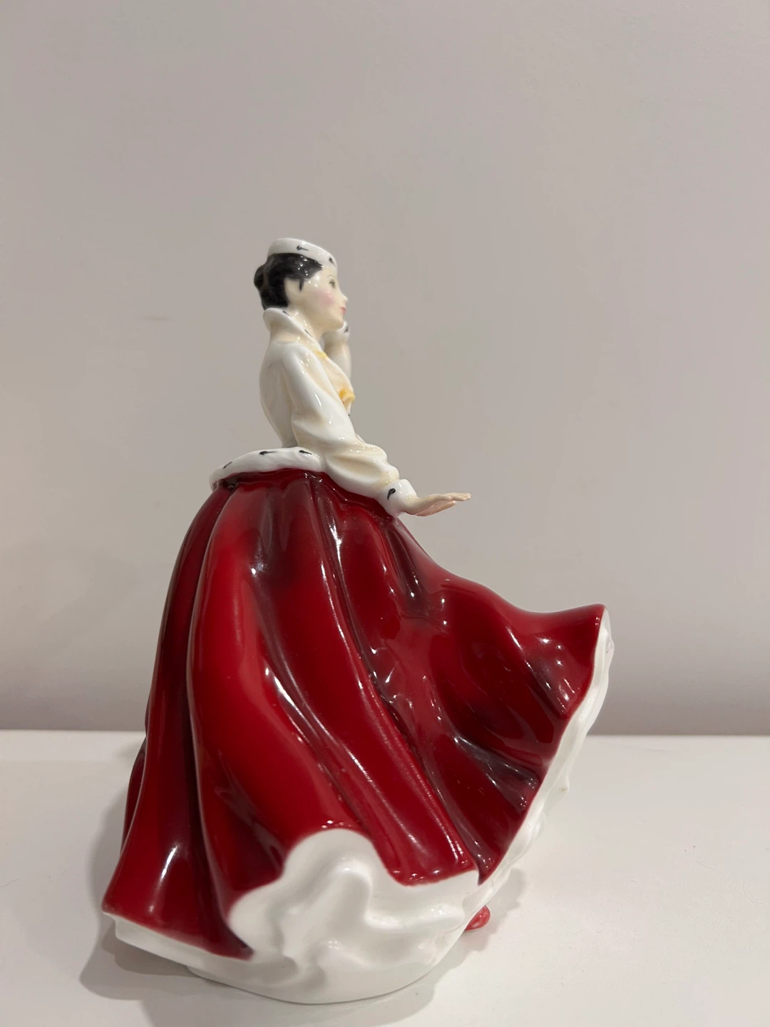 Royal Doulton - Gail - signed - 2937 - photo 4
