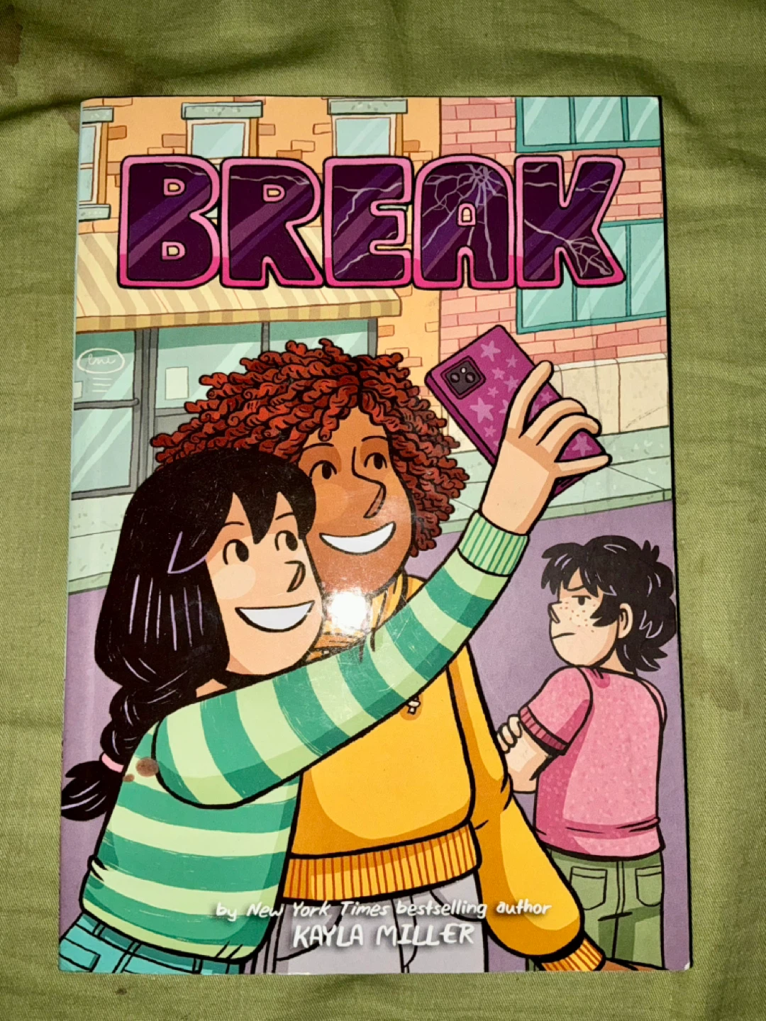 Break by Kayla Miller Graphic Novel ⚽