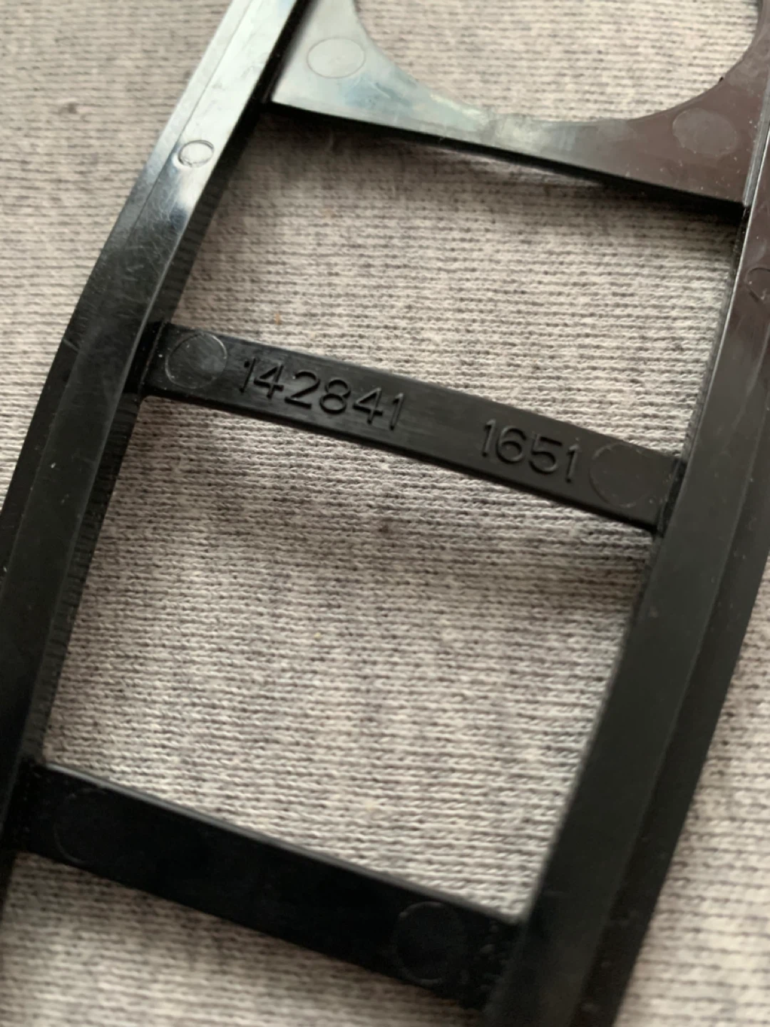 Black Plastic Part ⚽️ NO CLUE WHAT IT IS - photo 2
