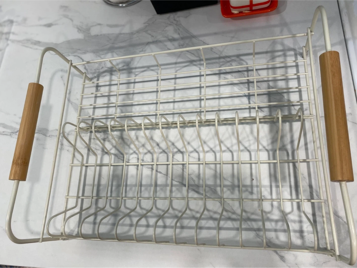 White wire dish rack with wooden handles - photo 2