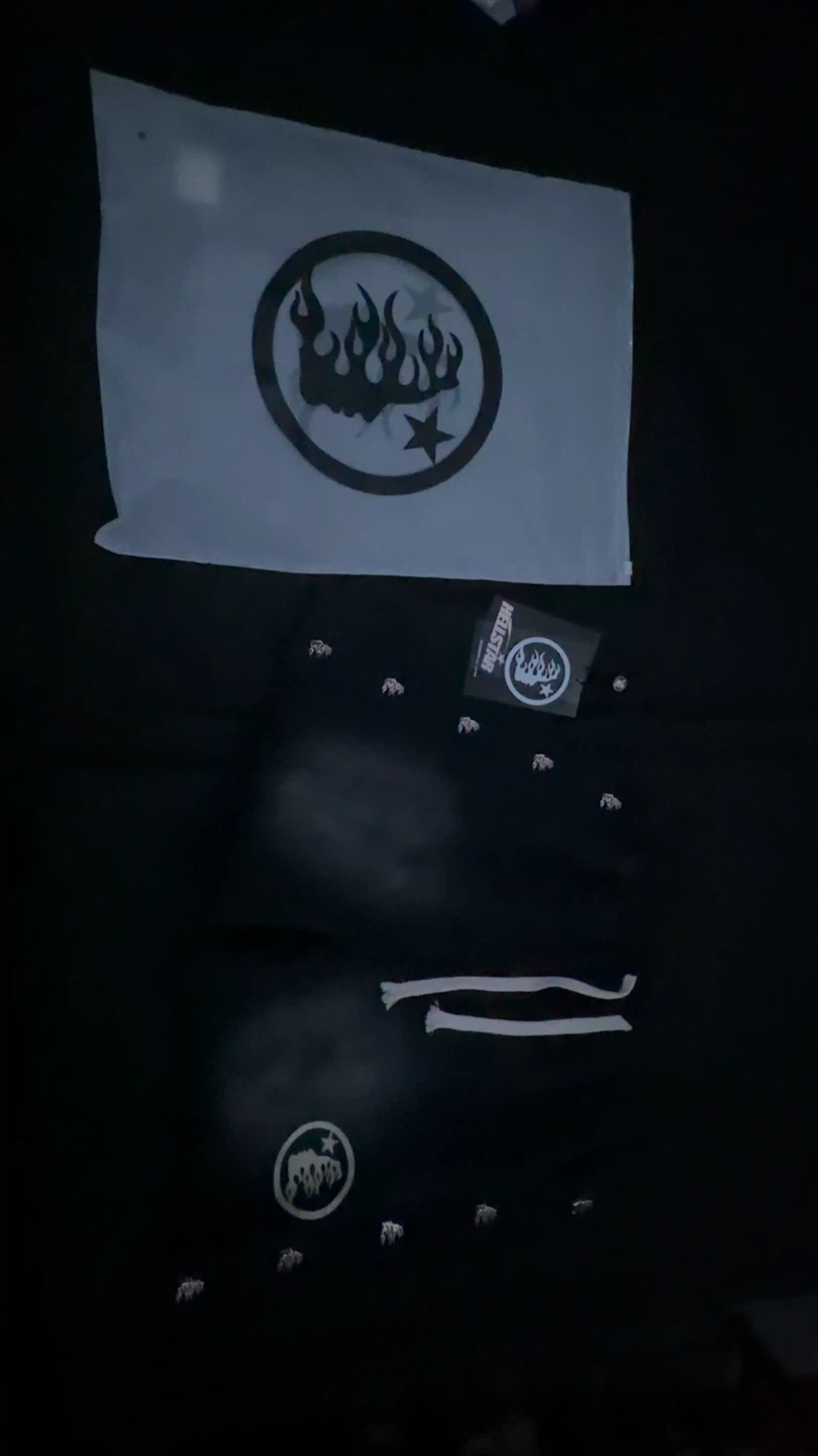Hellstar mirror face shorts