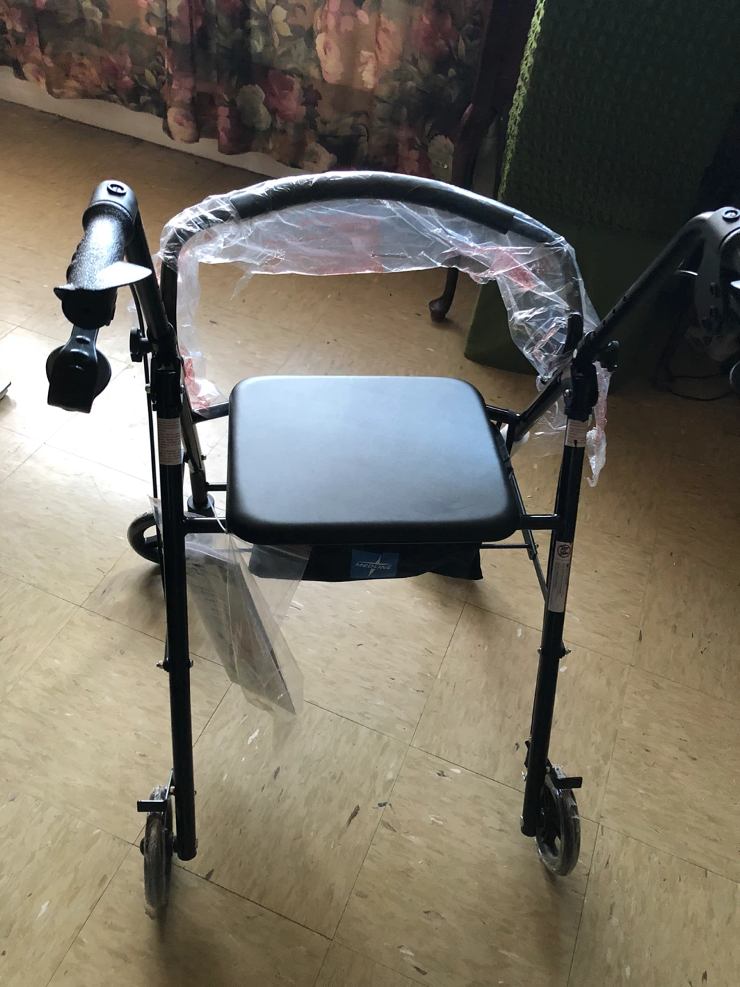 Medline Rollator Walker with Seat ⚽