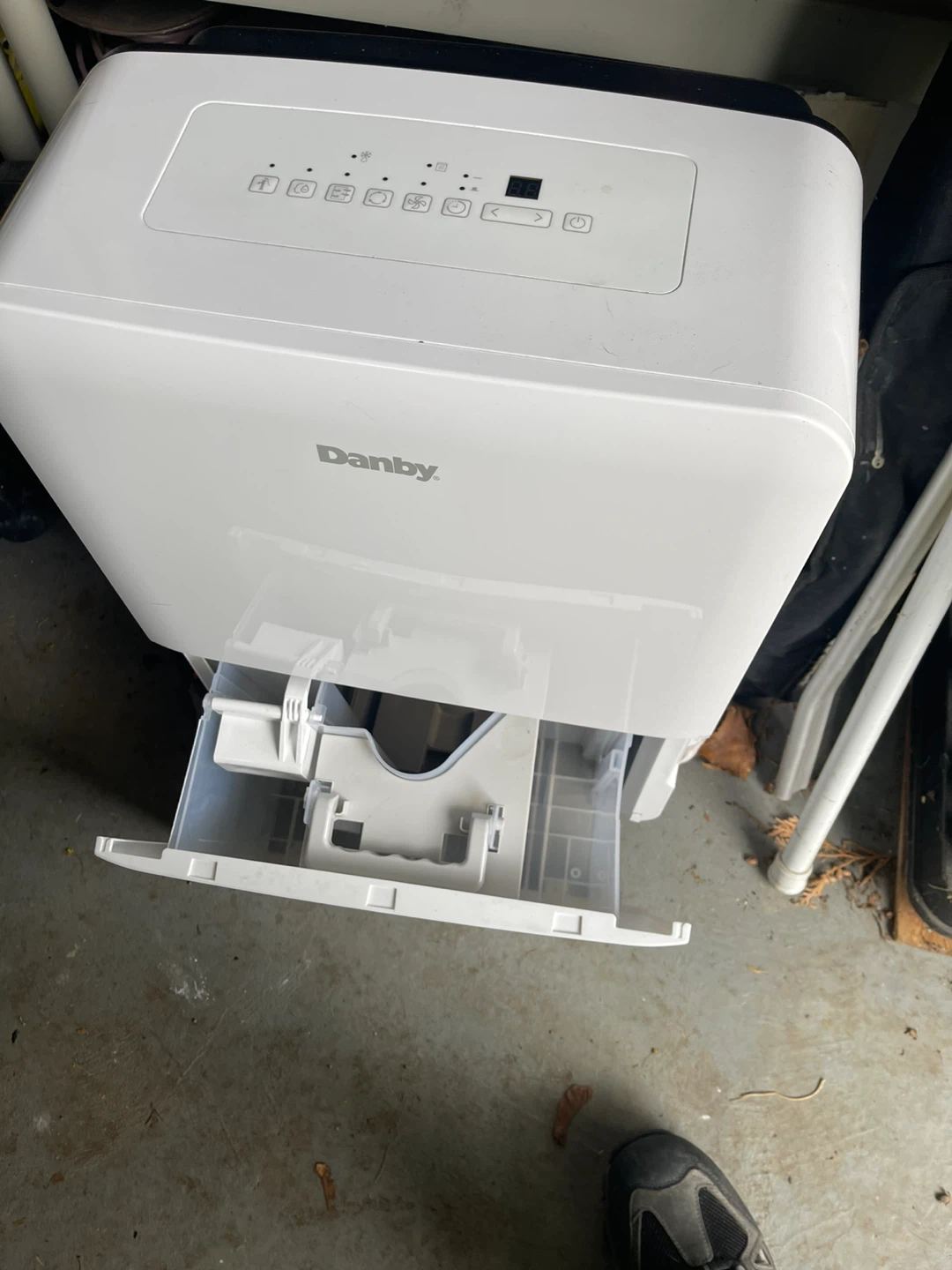Dehumidifier - photo 2
