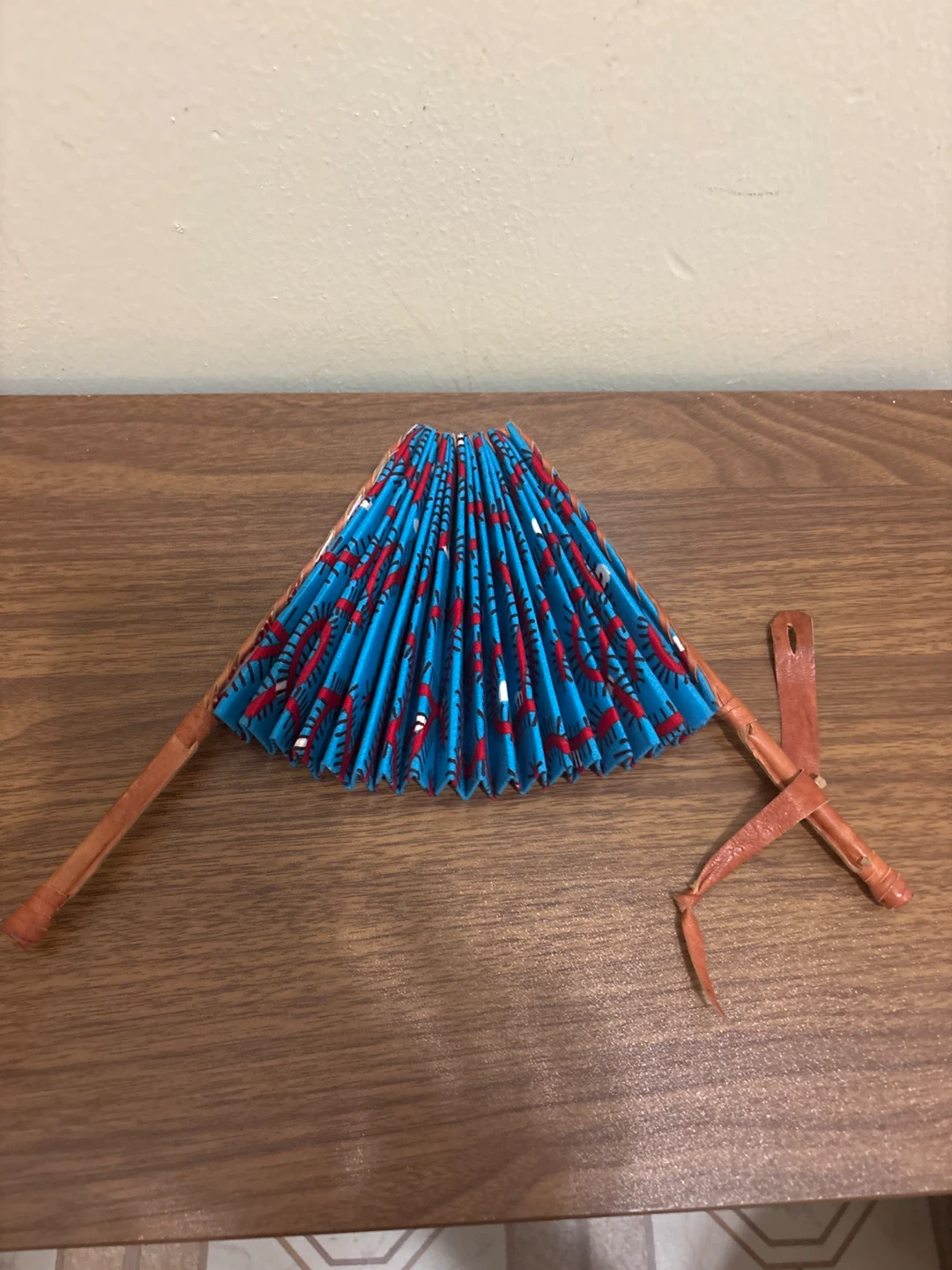 ⚽ Blue and Red Patterned Foldable Fan
