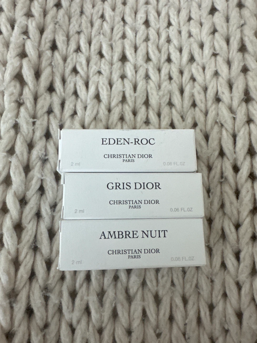 Christian Dior Perfume Sampler Set  ⚽️