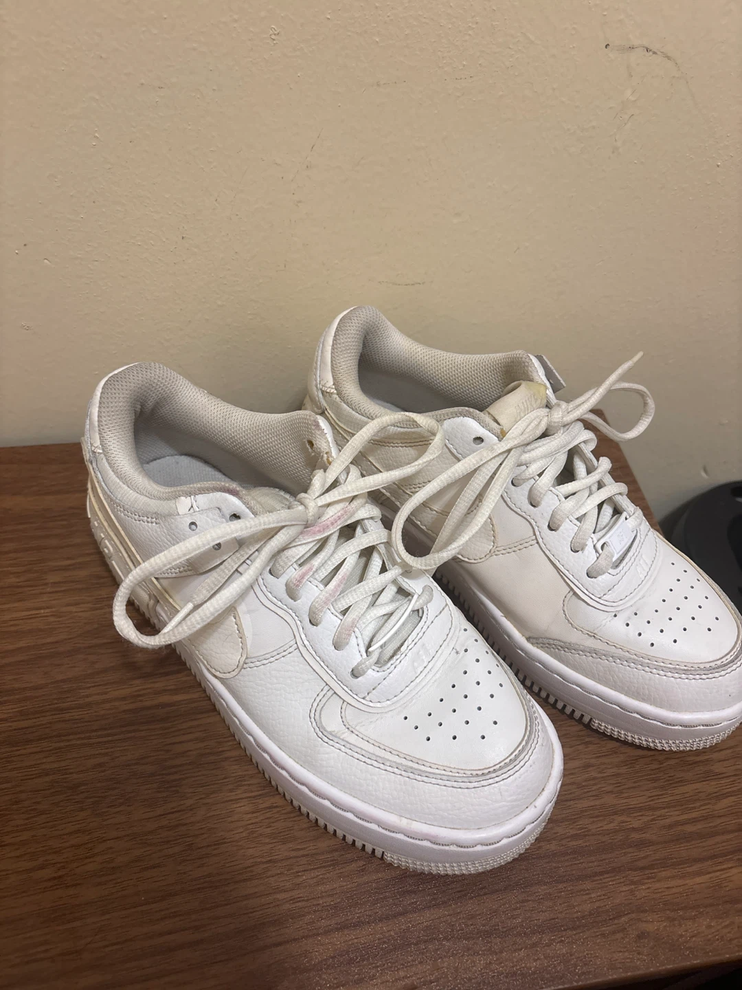 ⚽ Nike Air Force 1 White Sneakers US 6.5