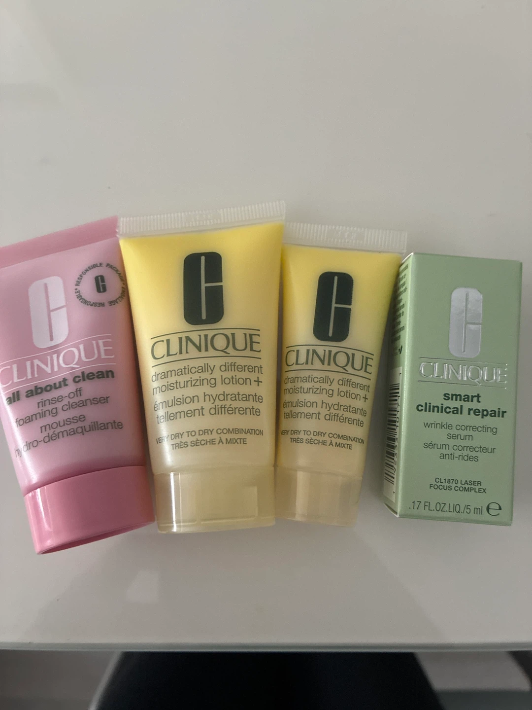 Clinique Skincare Sample Set