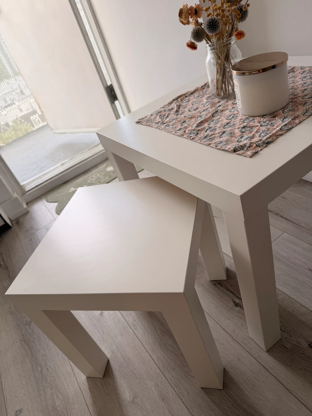 White Nesting Tables - photo 2