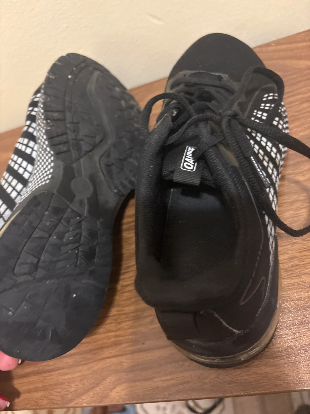⚽ OAUDAXE Black Athletic Shoes - photo 2