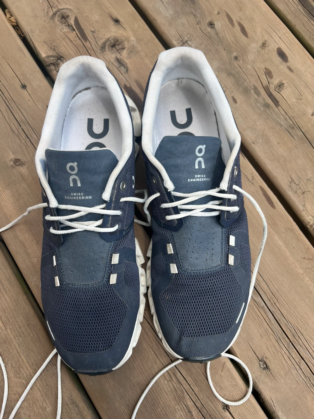 Mens On Cloud 5 Running Shoes size 9