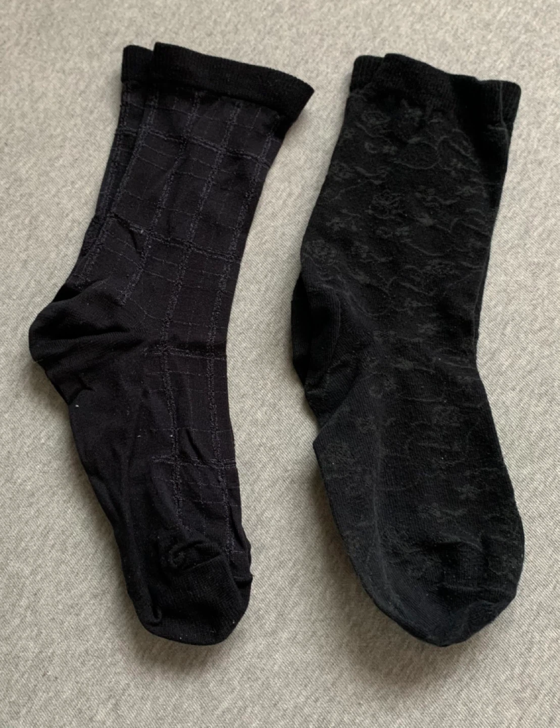Two Pairs of Ladies Patterned Socks ⚽️