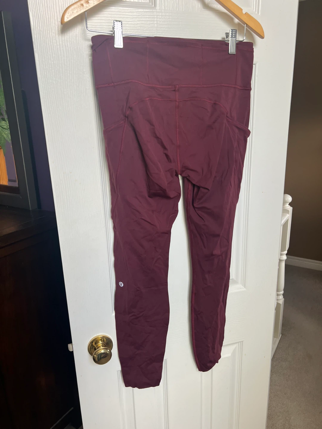 Fast and free lulu leggings size 8 - photo 2