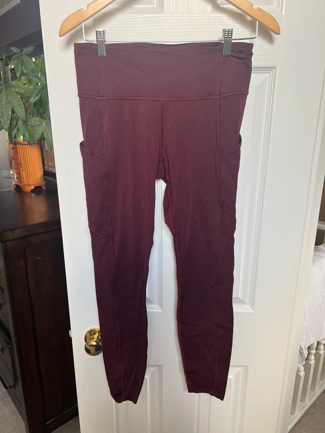 Fast and free lulu leggings size 8