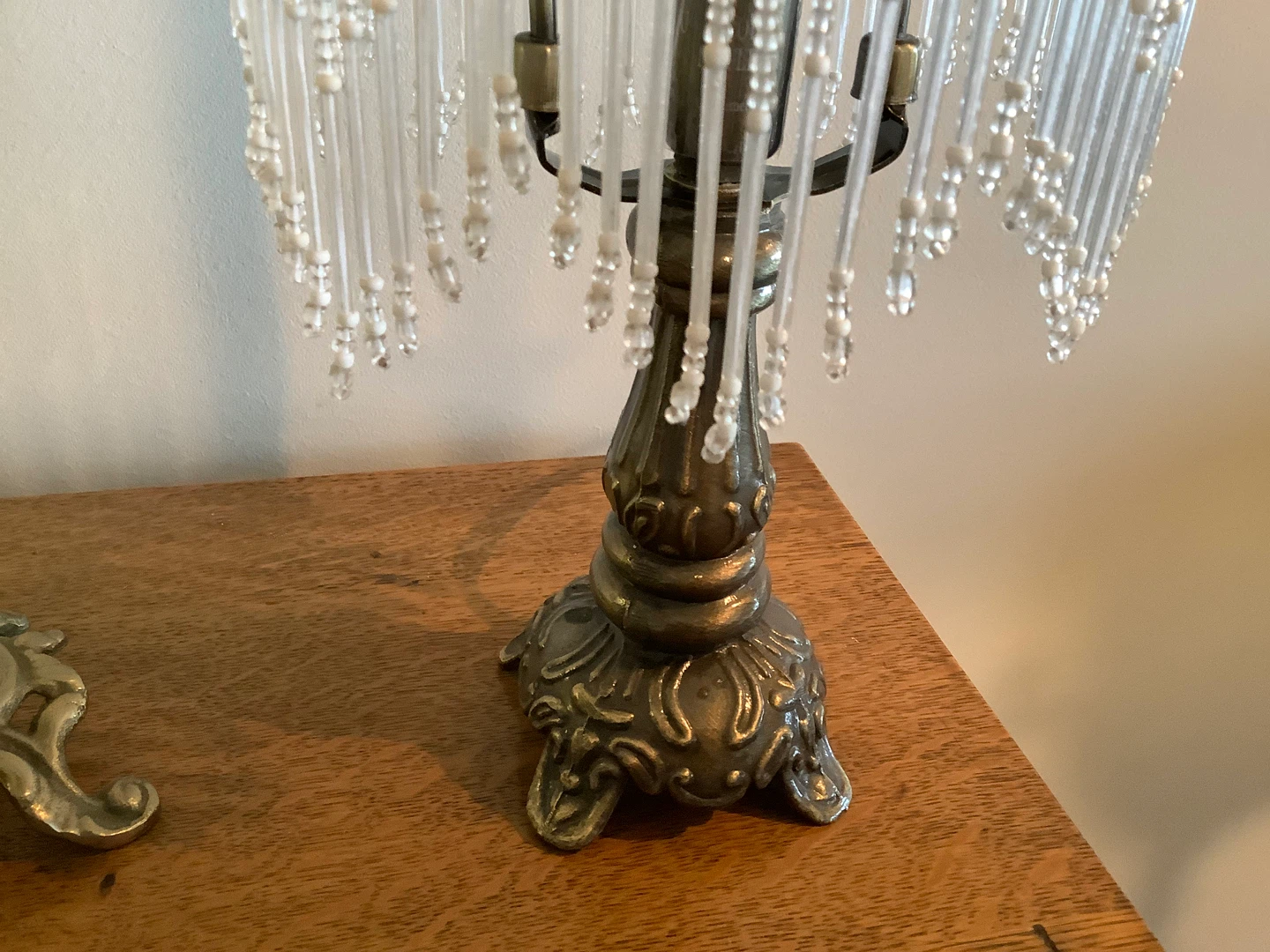 Victorian Style Boudoir Table Lamp 🐞 - photo 3