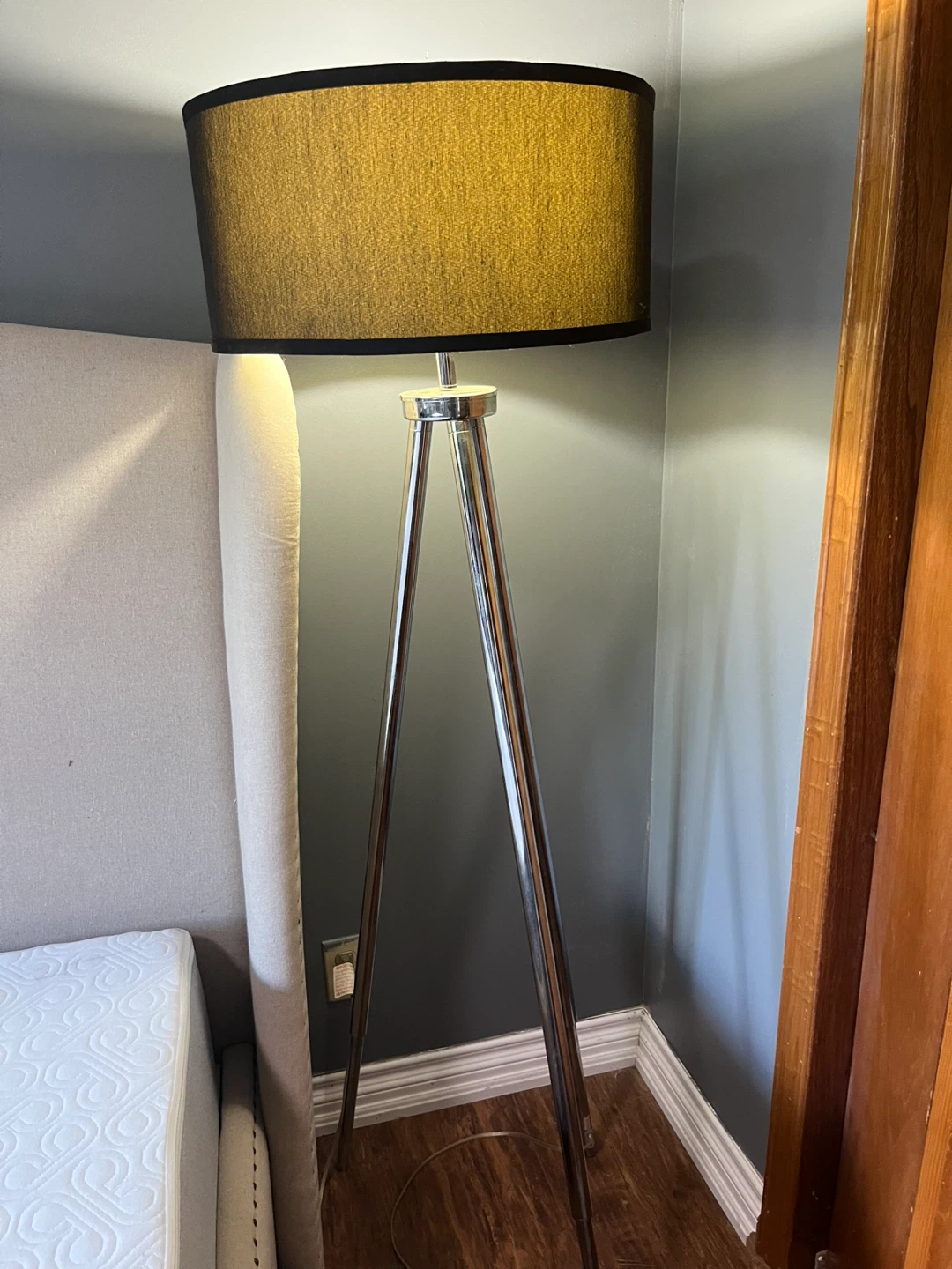 Black lamp with chrome legs