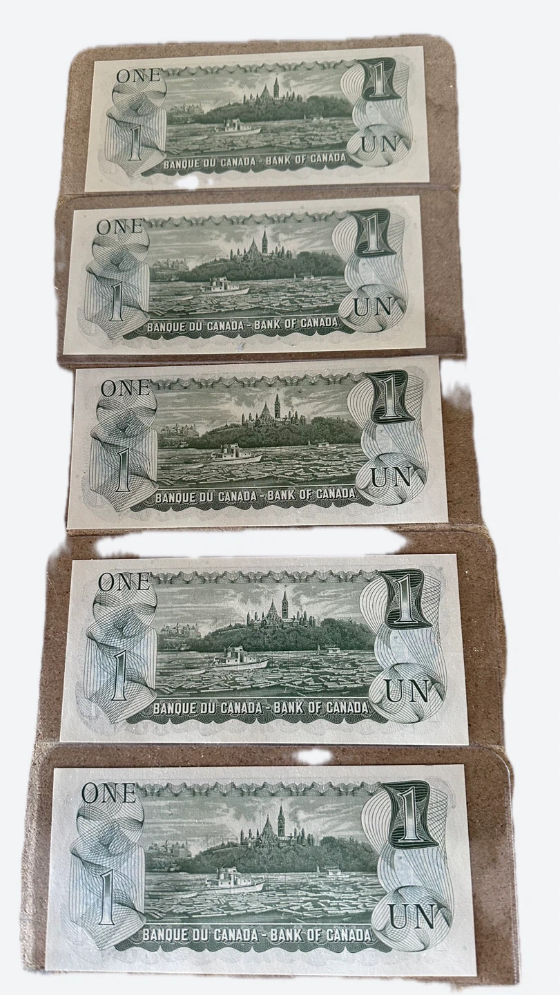 5 x Bank of Canada One Dollar Bills - photo 2