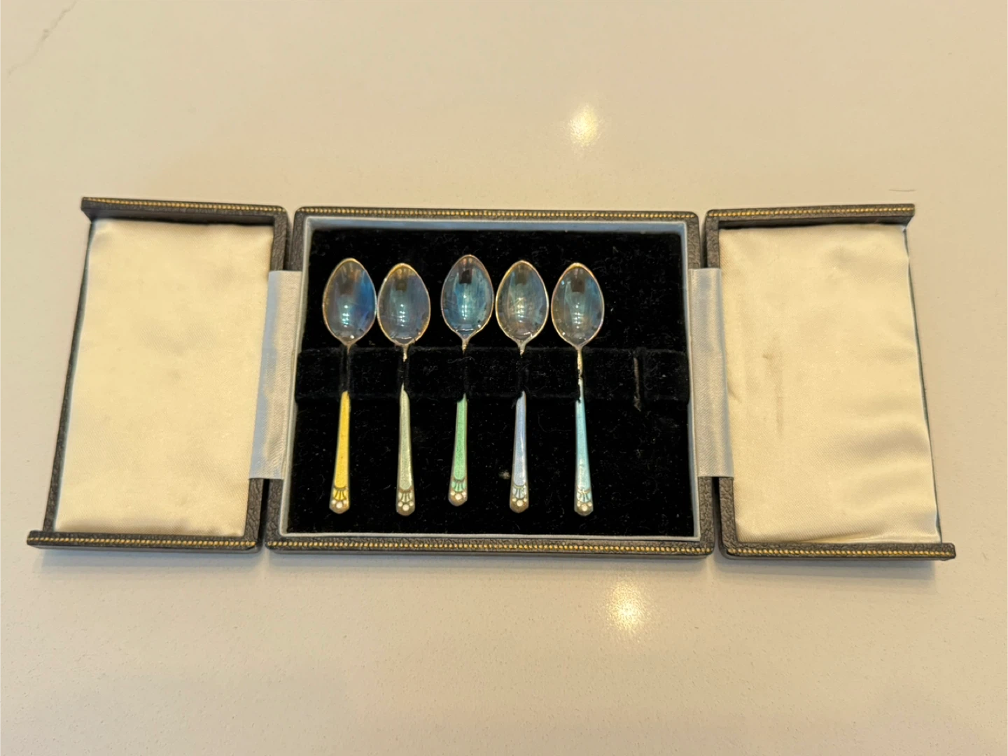 Vintage Turner & Simpson British Guilloche Enamel 5pc  Spoon Set - photo 2
