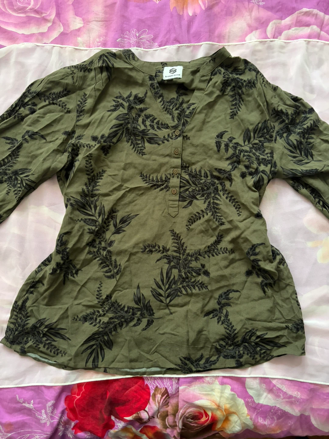 🌿 Green Button-Up Shirt | Size 10 | Cotton | Summer Essential