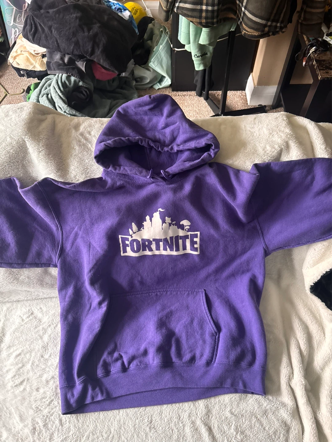 Fortnite & Among Us Hoodies and T-Shirt Bundle - photo 3