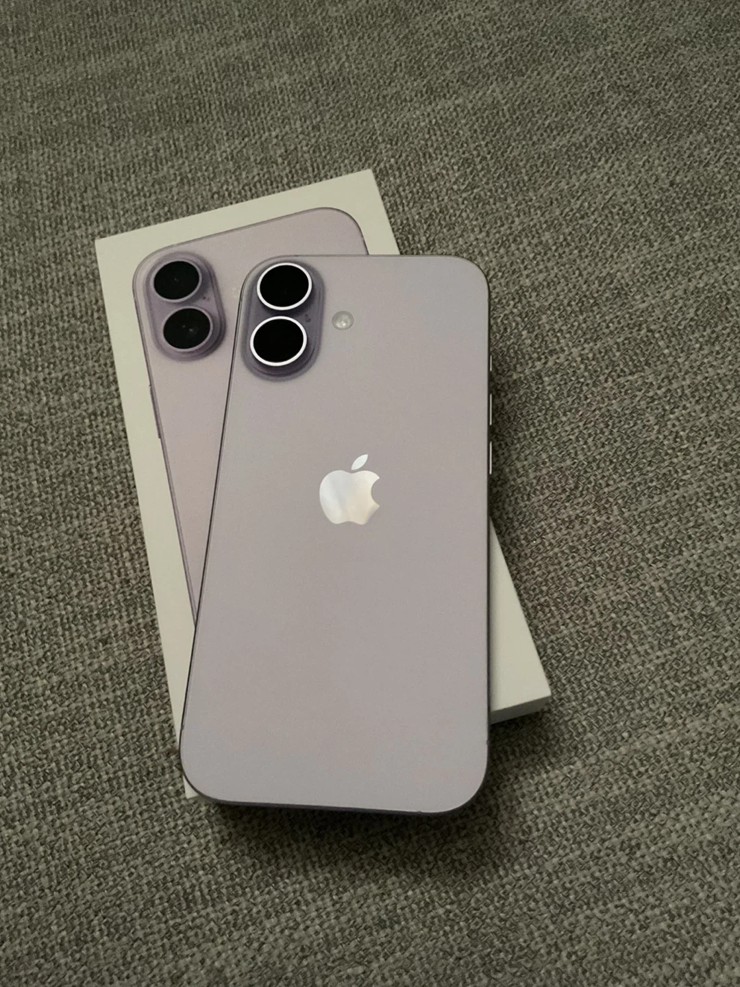 📱 iPhone 17 – Lavender | 256GB | Like New