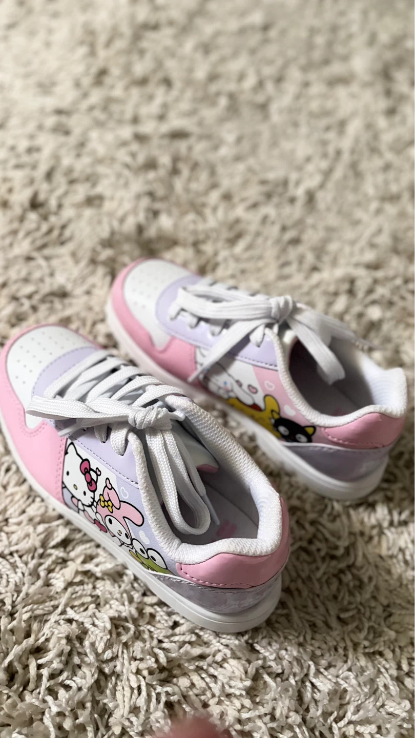 👟 Hello Kitty & Friends Sneakers – Youth Size 1Y 💕✨ - photo 3
