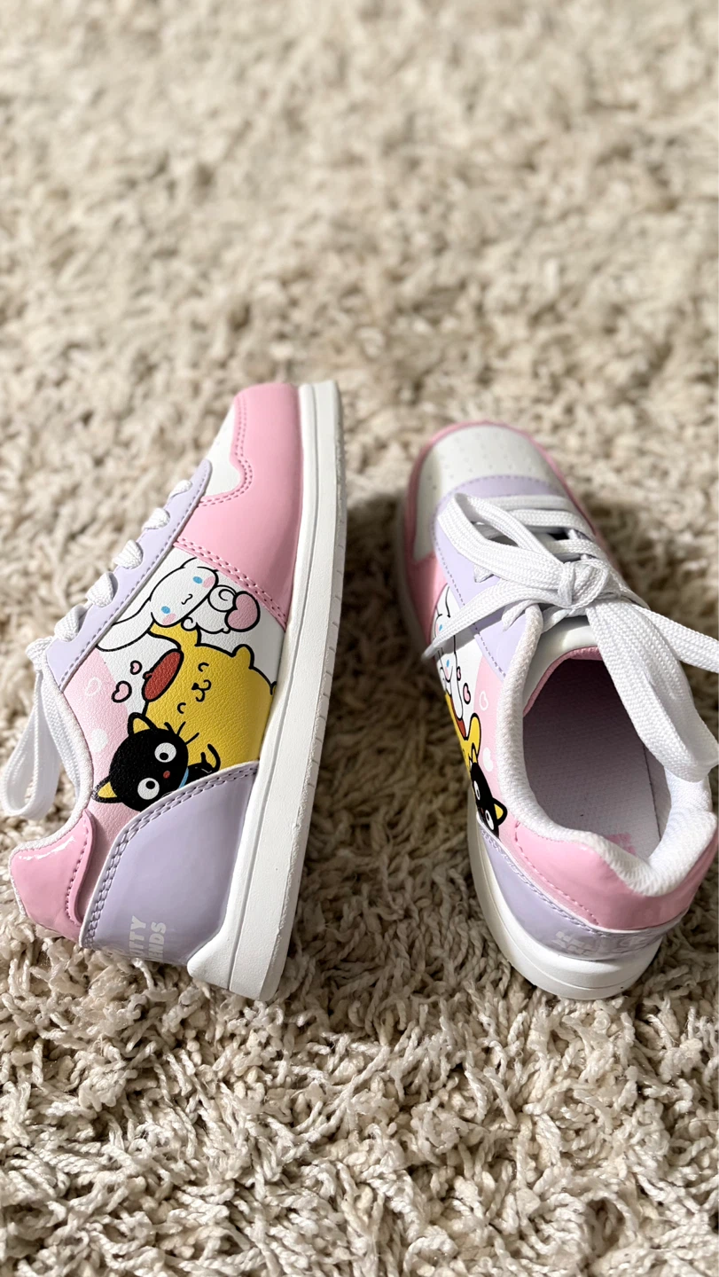 👟 Hello Kitty & Friends Sneakers – Youth Size 1Y 💕✨ - photo 5