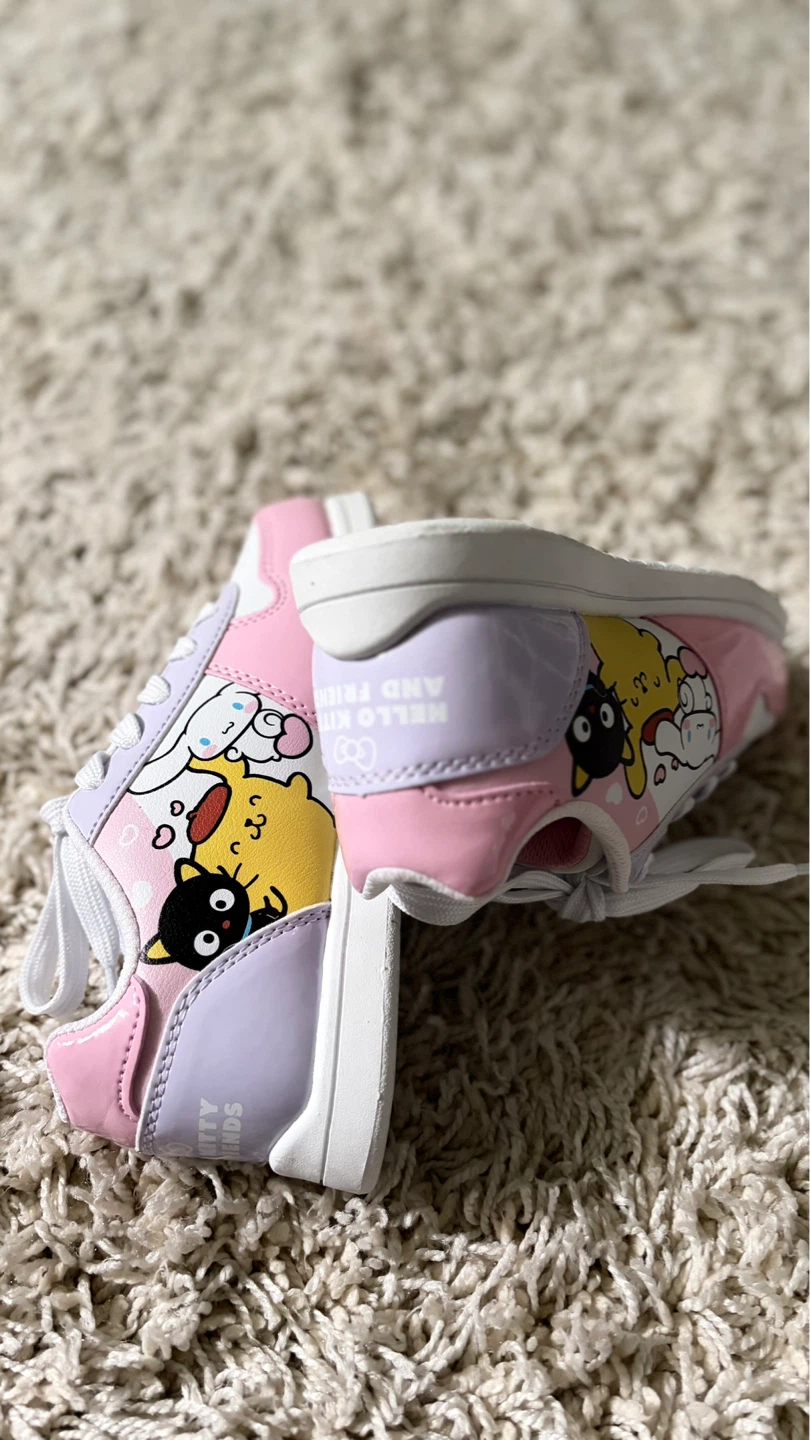👟 Hello Kitty & Friends Sneakers – Youth Size 1Y 💕✨ - photo 4
