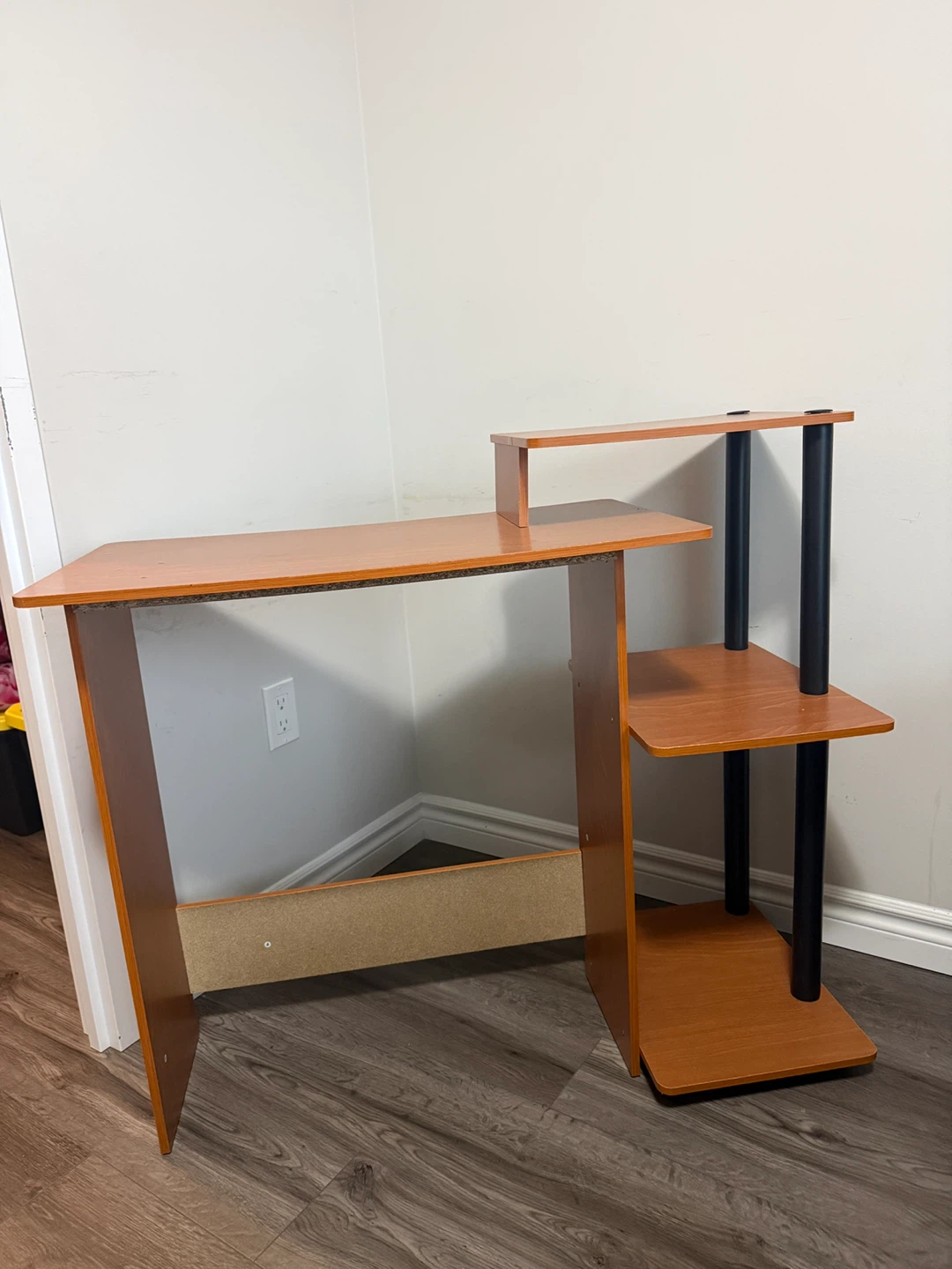 Compact computer desk with shelves - photo 2