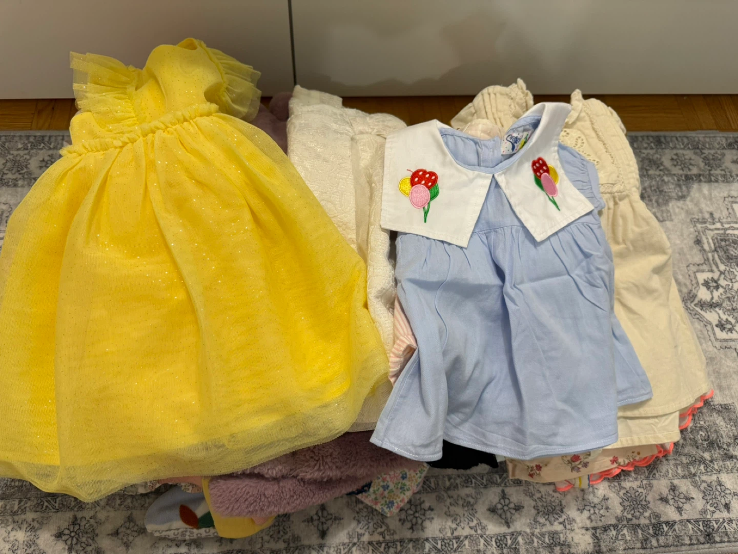 Girls Clothing Bundle - Dresses & Sleepers 6-12 months ⚽️