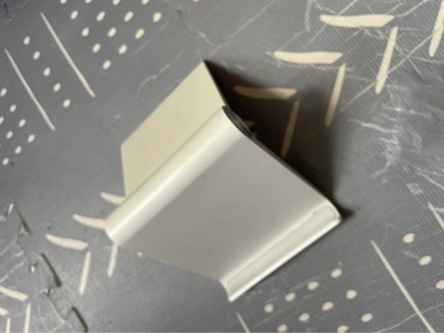 ⚽️White Plastic Corner Brace - photo 2