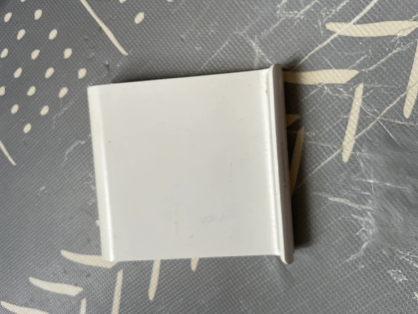 ⚽️White Plastic Corner Brace