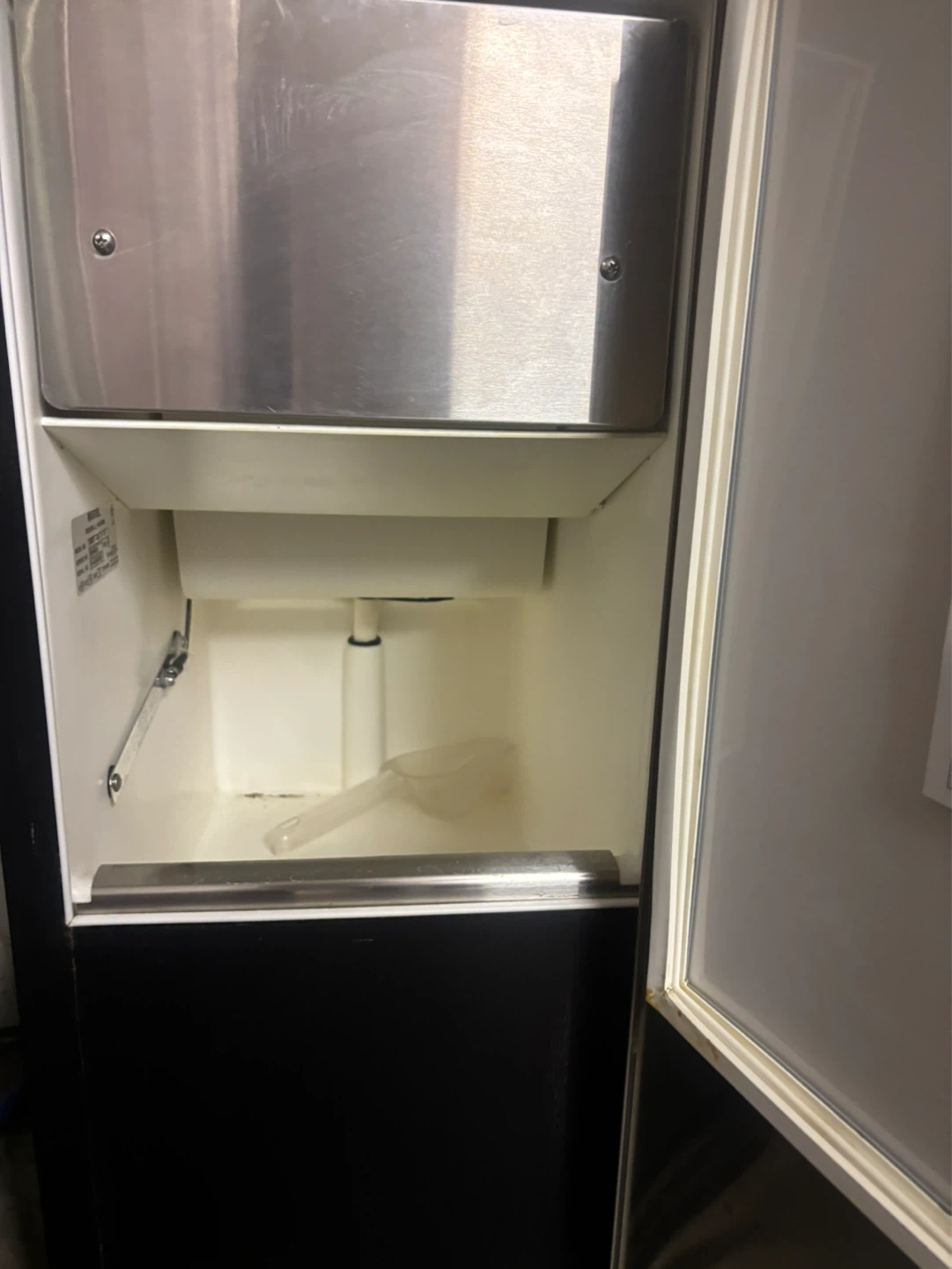 ⚽under the counter ice machine - photo 2