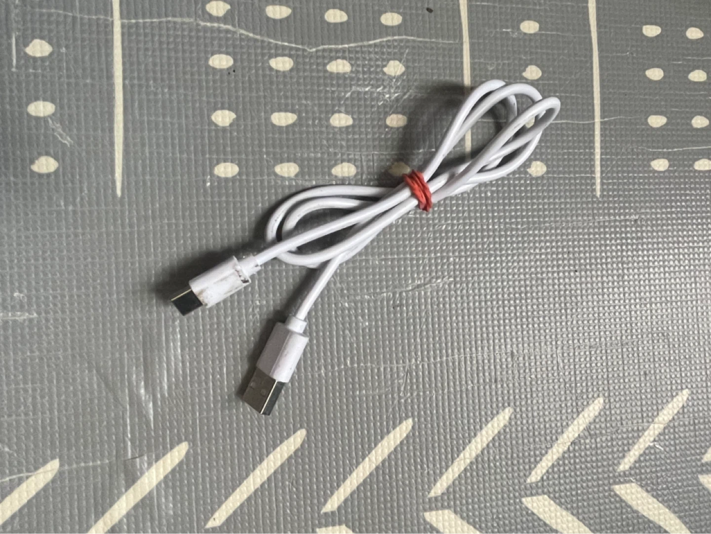 ⚽️White USB to USB-C Charging Cable