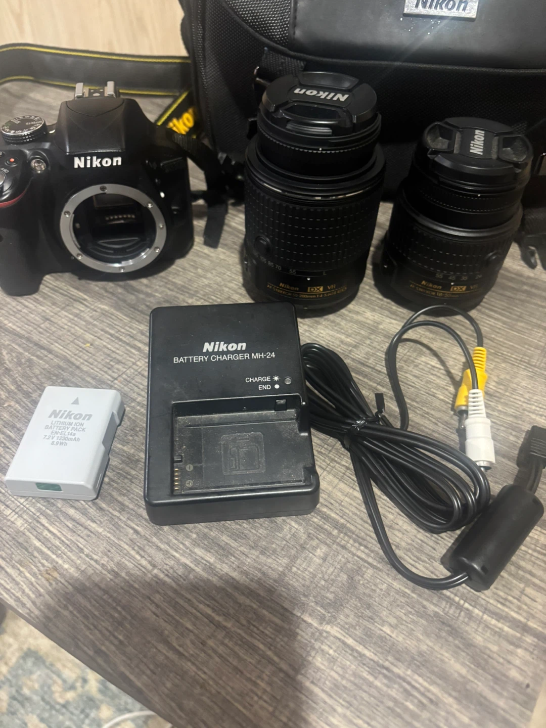 Nikon DSLR Camera with 2 Lenses make n offfer - photo 2
