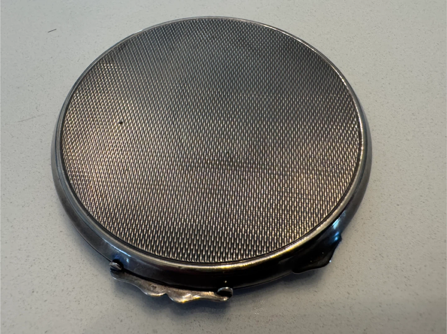 Vintage 3” MCM British Sterling Silver Powder Compact