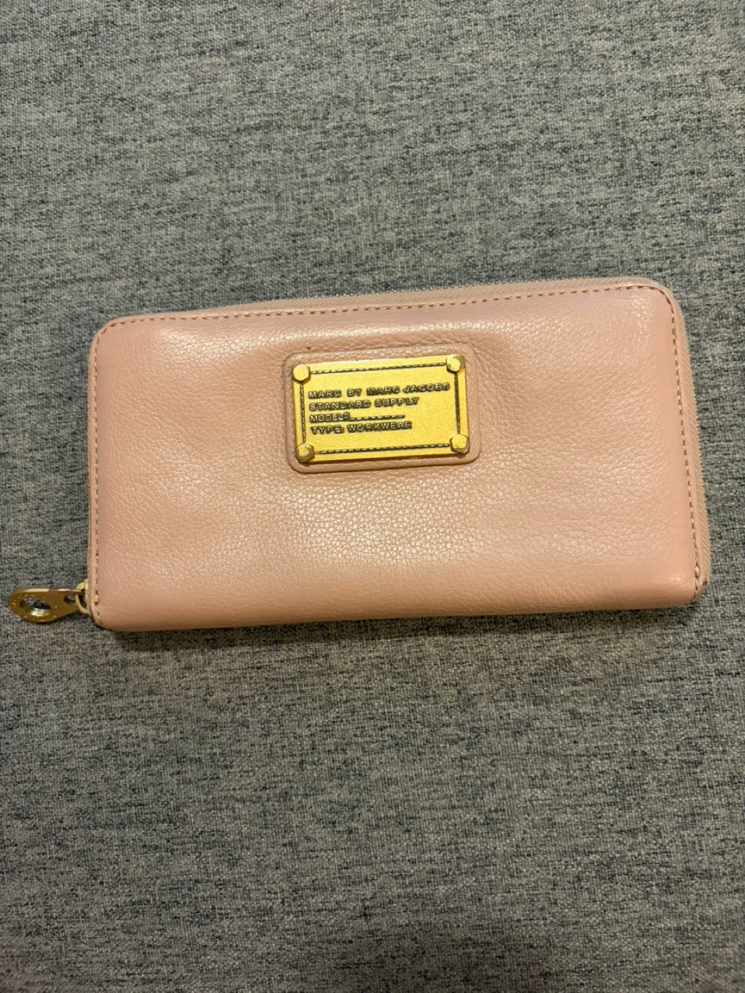Marc by Marc Jacobs Standard Supply zip-around - Cream & Gold