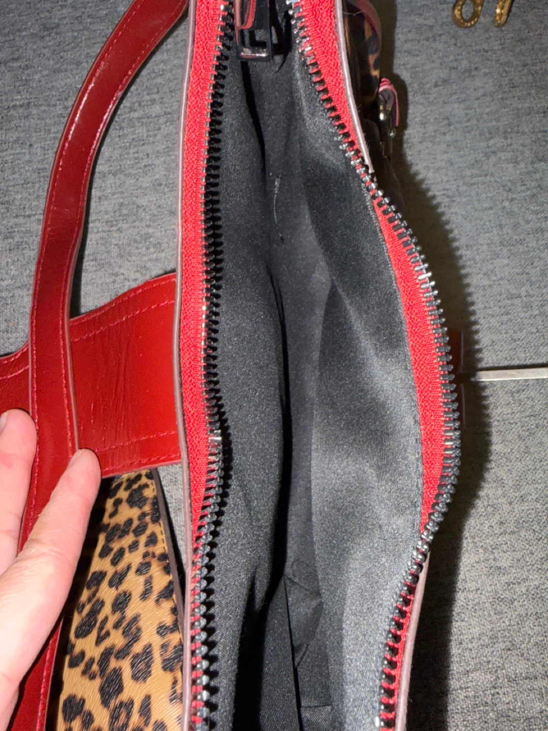 Leopard Print Shoulder Bag with Red Accents - photo 4