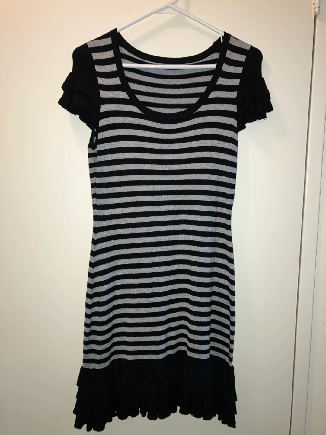 Striped short sleeve dress with ruffled trim
