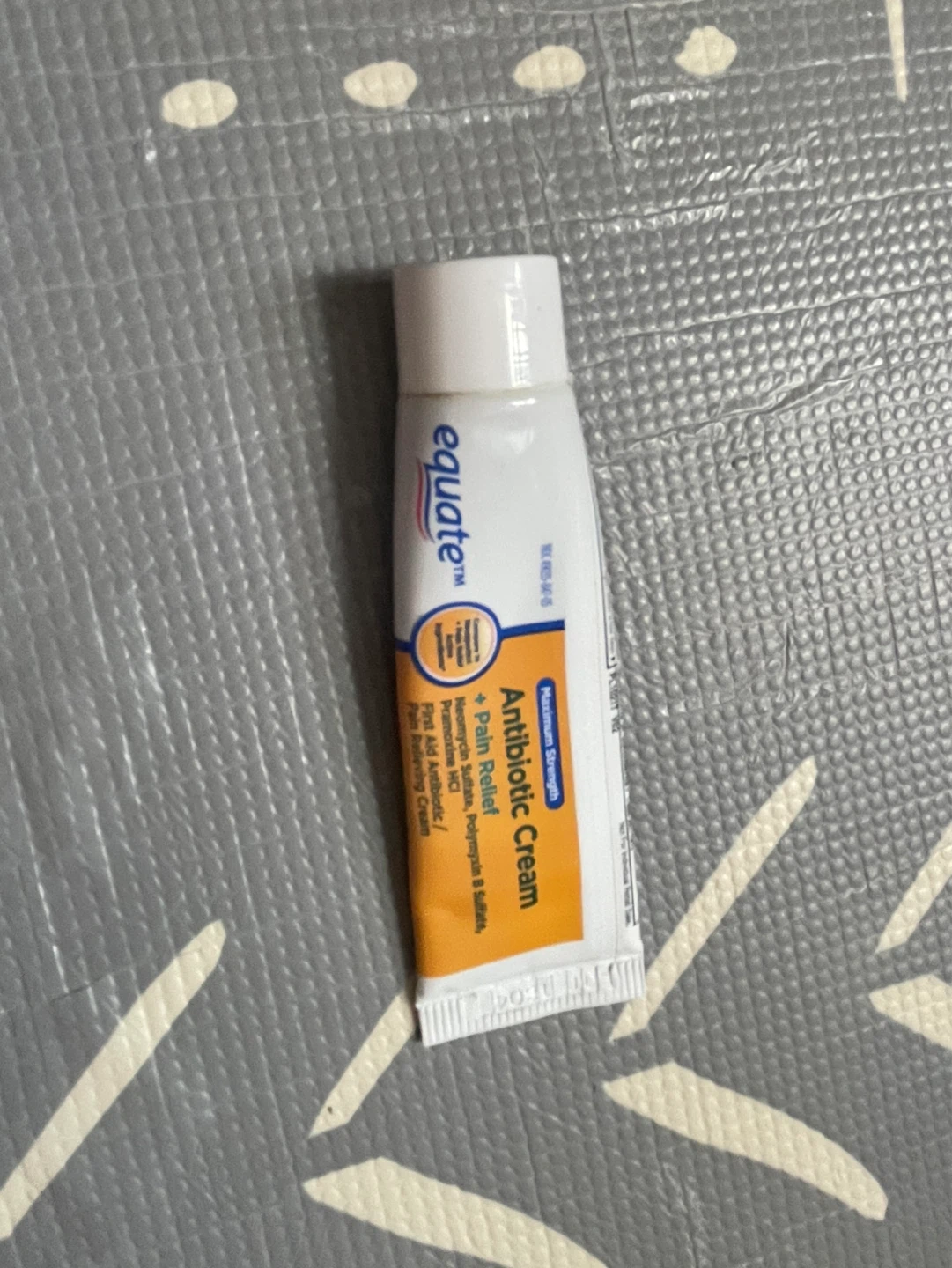 ⚽️Equate Maximum Strength Antibiotic Cream with Pain Relief
