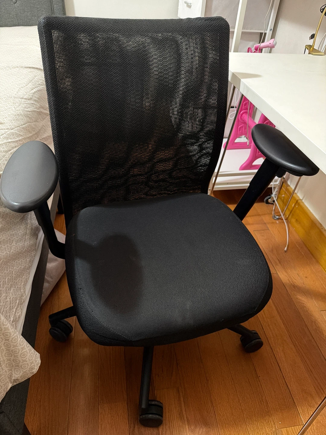 Black Mesh Office Chair and white study table - photo 3
