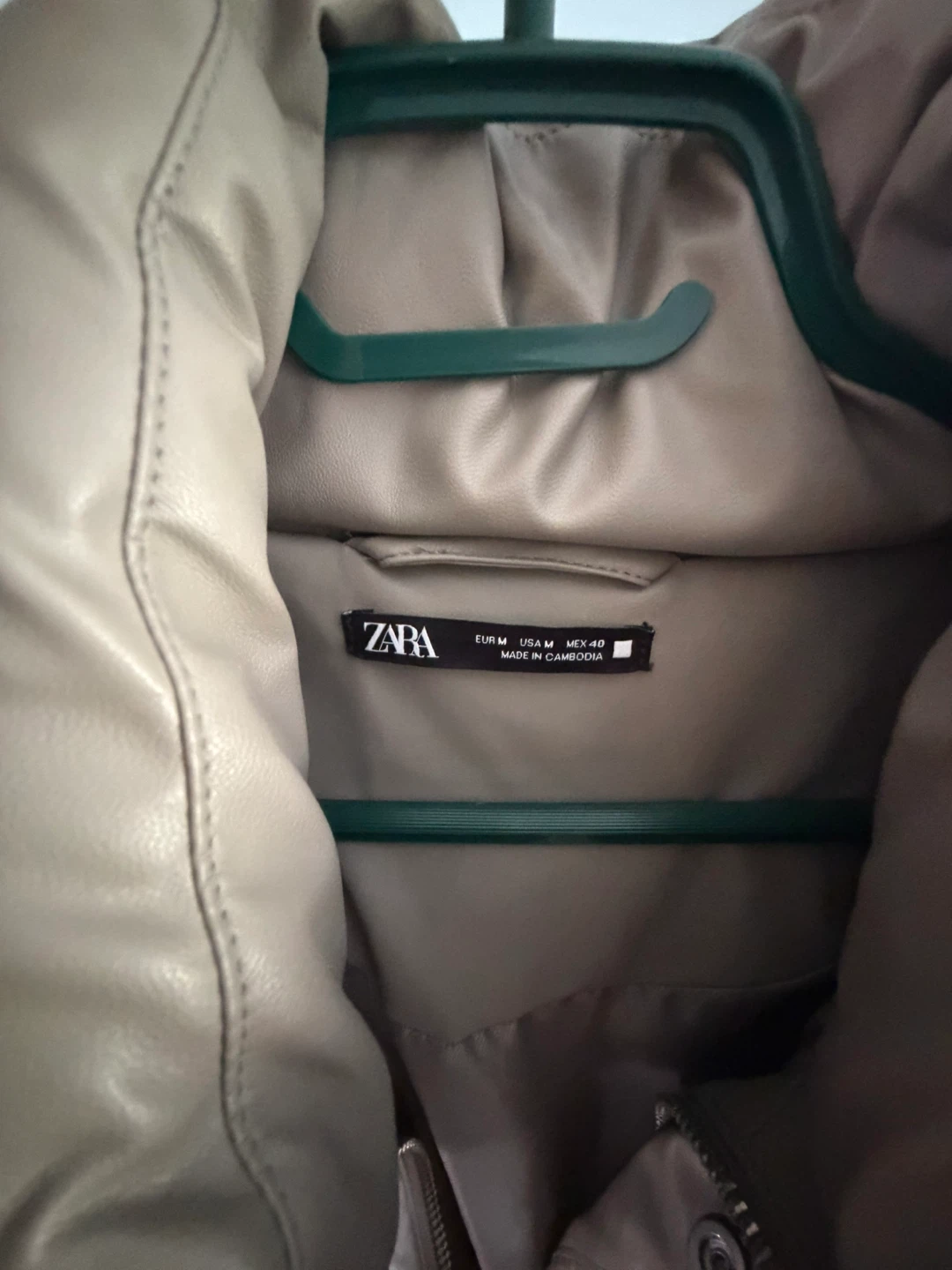 ZARA Beige Faux Leather Puffer Jacket - photo 3