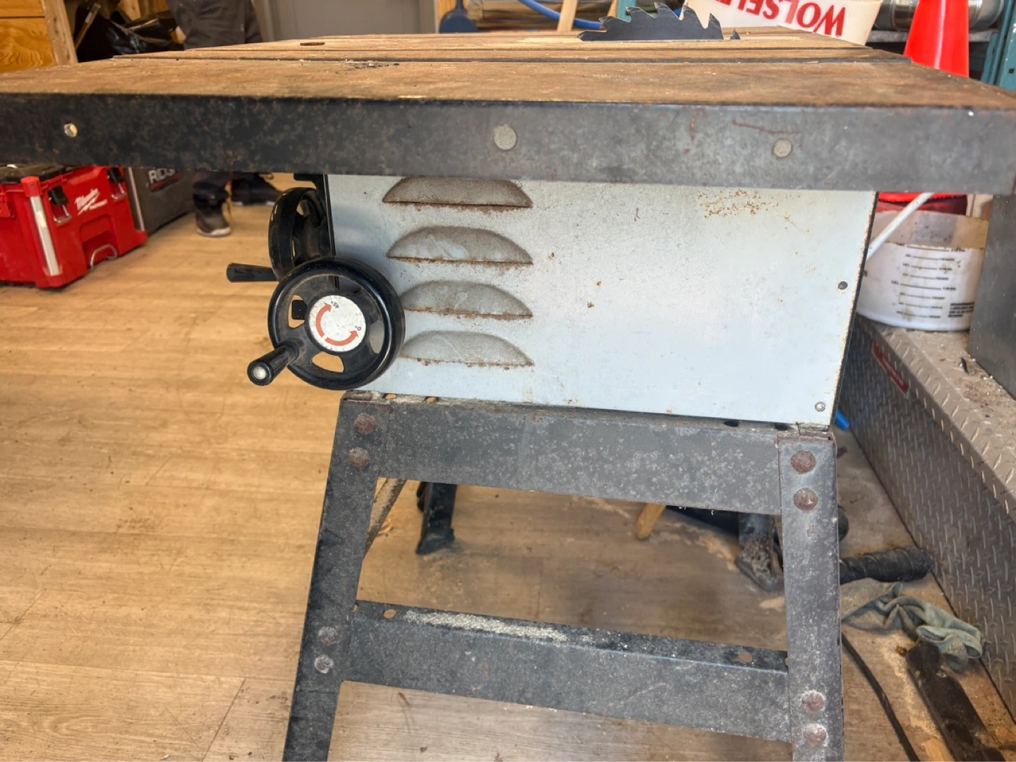 Rockwell 9" Table Saw - photo 4